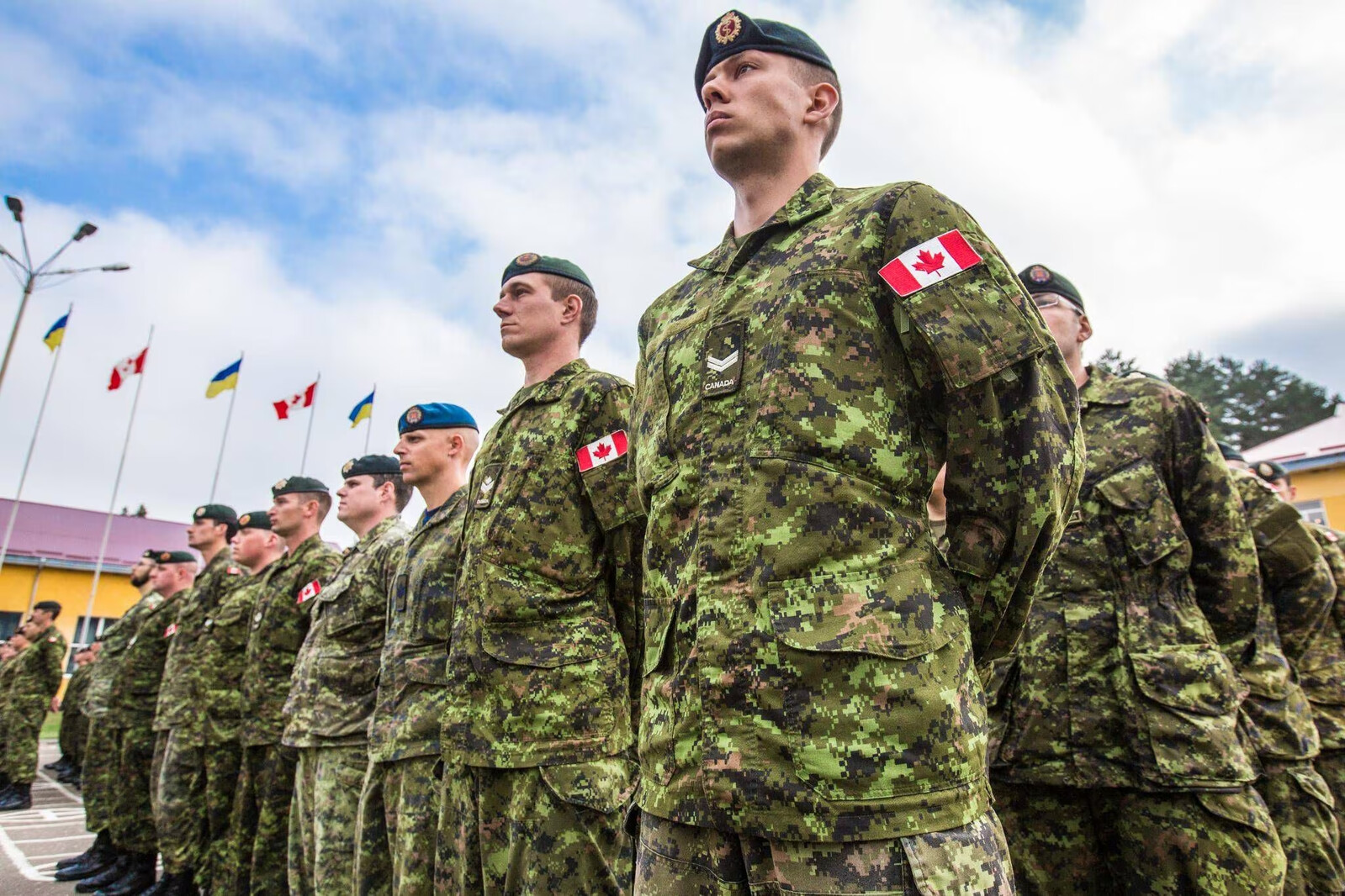 Canadian army in Ukraine